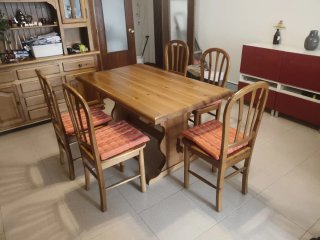 Mueble Aparador, mesa y sillas de Madera de Cerezo