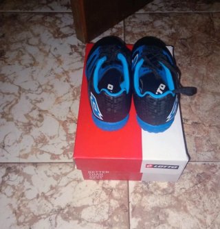 Botas de fútbol Lotto
