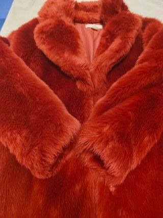 Abrigo pelo rojo H&M Talla S -M