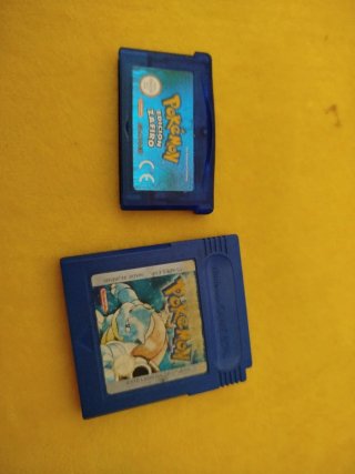Game Boy Advance SP + 2 Juegos Pokémon