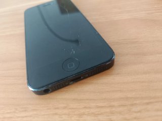 iPhone 5 Negro + Cargador de regalo