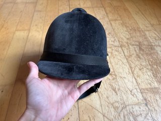 Casco de hípica negro
