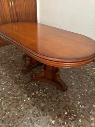Mesa de Comedor de Madera