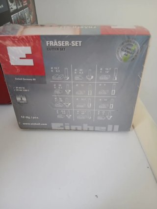 Fresadora Einhell TE-RO 1255 E y Set de Fresas