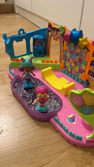Casita Gaby con muñecas y accesorios