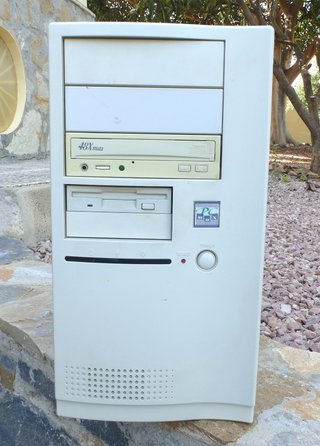 Retro PC Intel Pentium III Torre + Windows 98SE