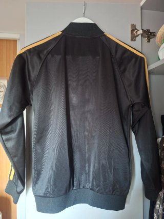 Chaqueta Adidas Negra y Dorada Talla M