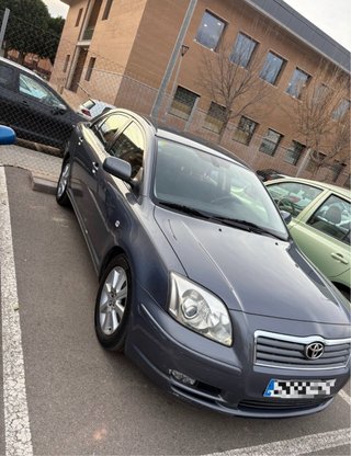 TOYOTA AVENSIS