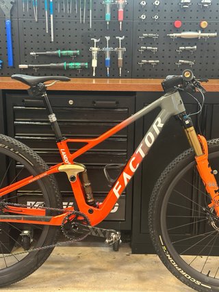 Bicicleta de Montaña Factor Lando XC