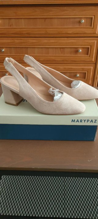 Zapatos de salón destalonados Marypaz