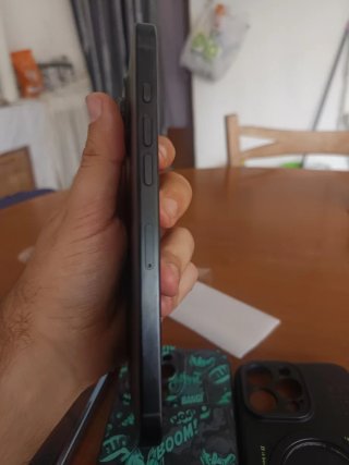iPhone 16 Pro Max