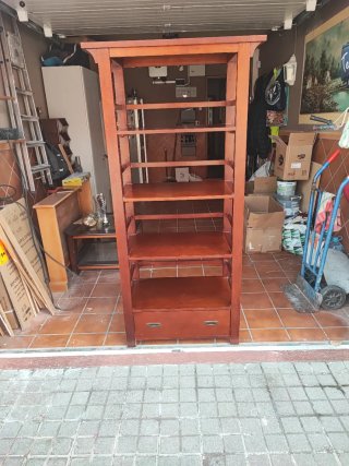 Estantería de Madera con Cajón