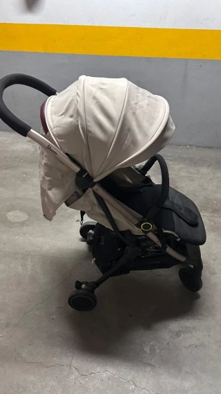 Silla ligera bebe Roberto Verino