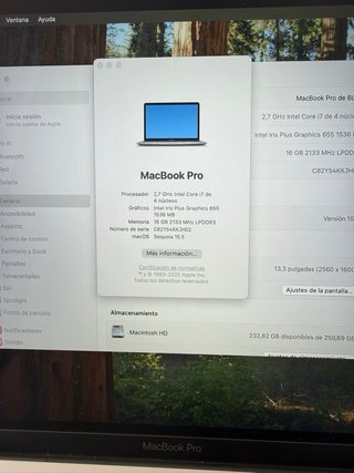 MacBook Pro 256GB i7 16GB RAM