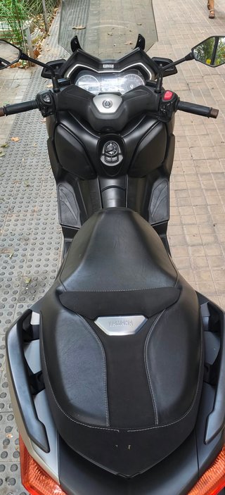 Yamaha X-Max 125