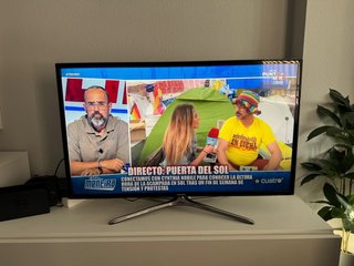 Televisor Samsung 40” 200 Hz + mando