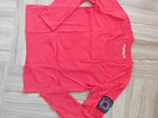 Camiseta manga larga en rojo talla L
