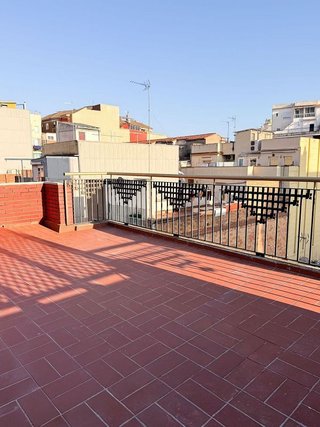 Dúplex en alquiler en La Maternitat i Sant Ramon en Barcelona