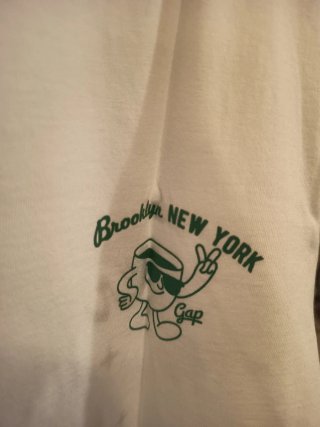 Camiseta GAP Blanca con Estampado New York