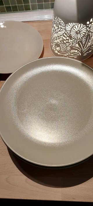 Platos IKEA Beige