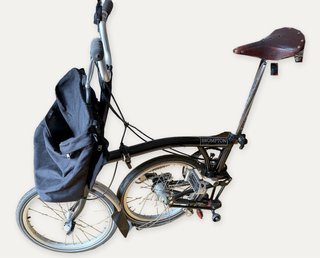 Brompton Negra Plegable + Sillín Brooks + bolsa.