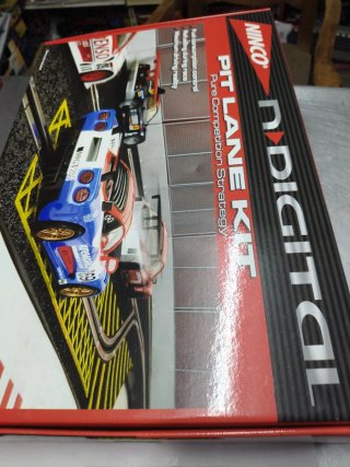 Ninco Pit Lane Kit N-Digital pit box