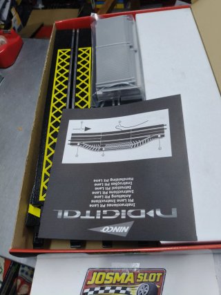 Ninco Pit Lane Kit N-Digital pit box