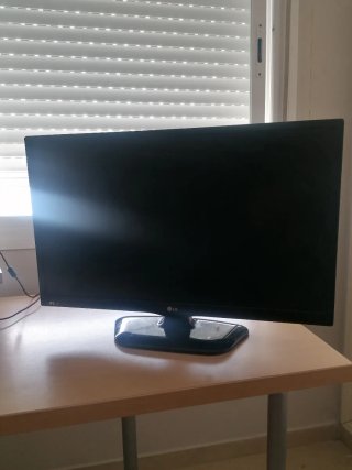 Smart TV LG 24 IPS 24MT57S