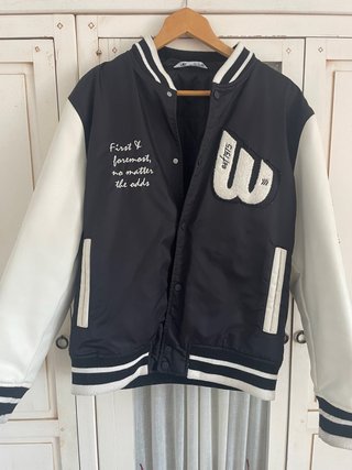 Chaqueta Zara Béisbolera Negra y Blanca Talla M
