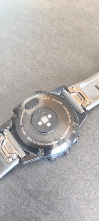 Garmin Fenix 5 Sapphire + Accesorios