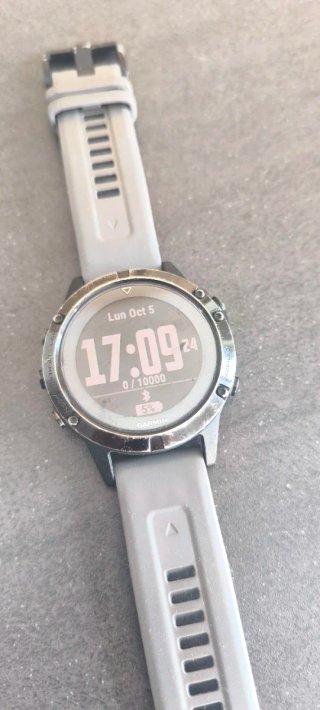 Garmin Fenix 5 Sapphire + Accesorios