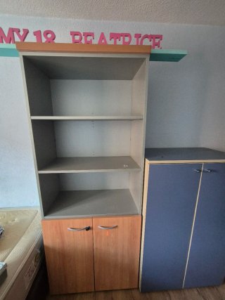 2 armarios de 2 puertas 4 puertas en total, madera
