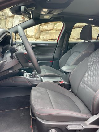 Ford Focus ST-LINE