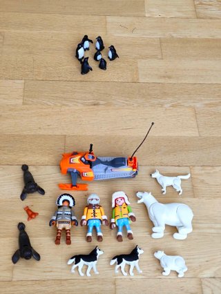PLAYMOBIL SPEDIZIONE POLARE CON MOTO NEVE E ORSO
