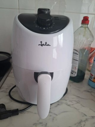 Freidora de aire Jata blanca