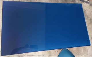 Scrivania in vetro blu e metallo