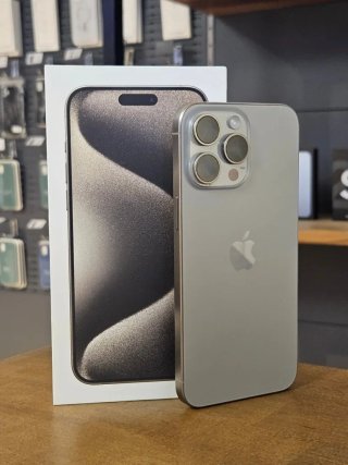 IPHONE 15 PRO MAX 256GB TITANIO BATERIA 88%