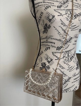Bolso de fiesta transparente con perlas