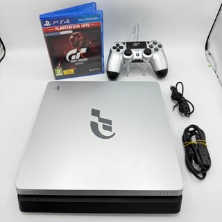 Sony PS4 Slim Argento + Gran Turismo Sport