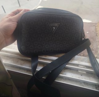 Bolso Guess Negro