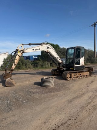 EXCAVADORA BOBCAT E80 - 8,3 TONELADAS - AÑO 2009