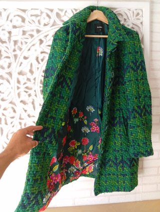 Abrigo Desigual lana verde forro floral Talla 40