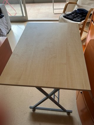 Mesa escritorio estrucuta metálica con bandeja