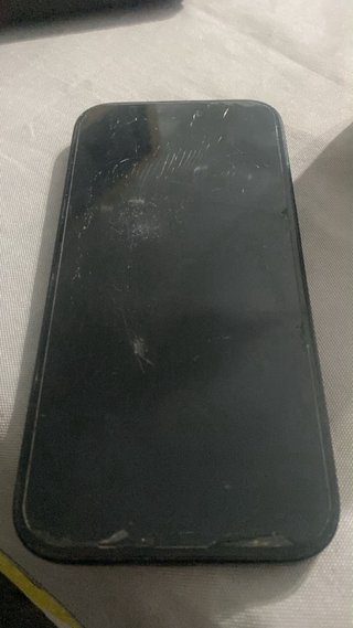 iPhone 16 Negro CAMBIO POR OTRO TLF O VENDO