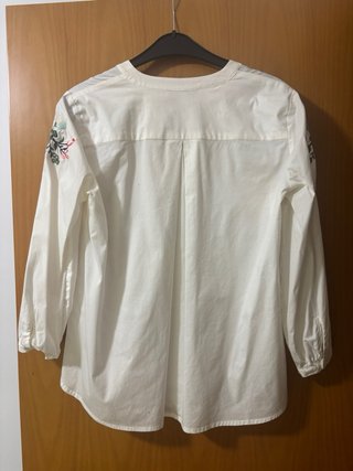 Camisa bordada Pedro del Hierro en la talla S
