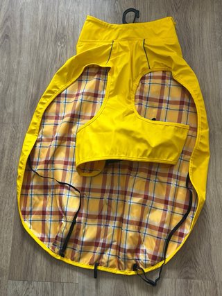 Chubasquero perro Nayeco amarillo talla 60cm