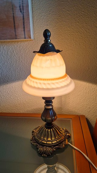 Lámpara de mesilla