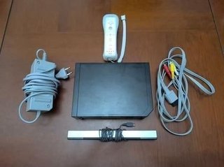 Wii Negra + Mando + Soporte + Cables