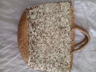 Bolso de paja con lentejuelas verano