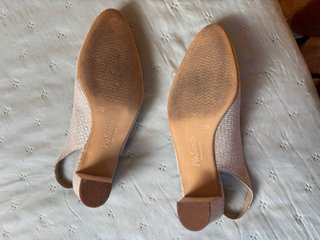 Zapatos de tacón bajo Piesanto plata